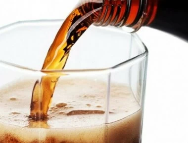 Ανθρακικό: Τι είναι και πως μπαίνει στα αναψυκτικά